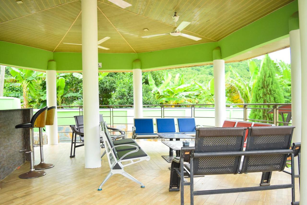 Akosombo 3A'S Guest House מראה חיצוני תמונה