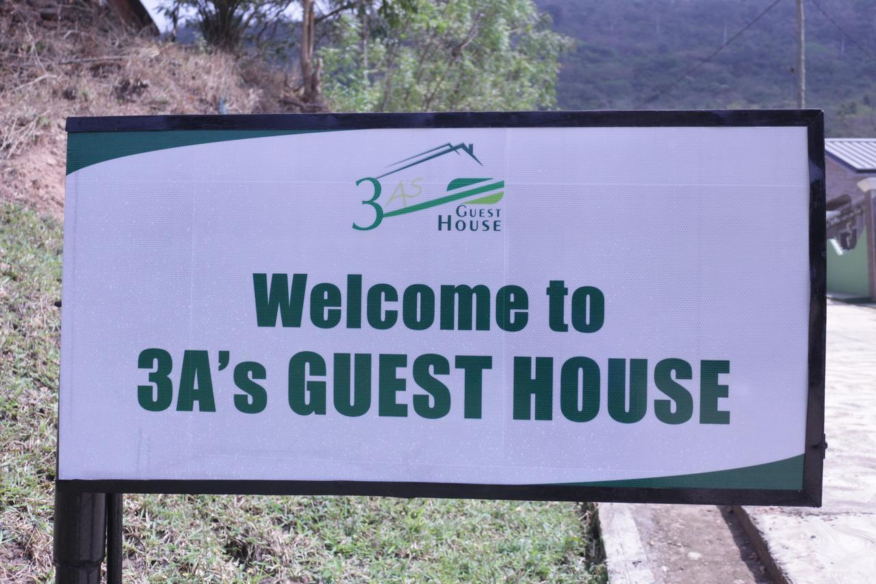 Akosombo 3A'S Guest House מראה חיצוני תמונה