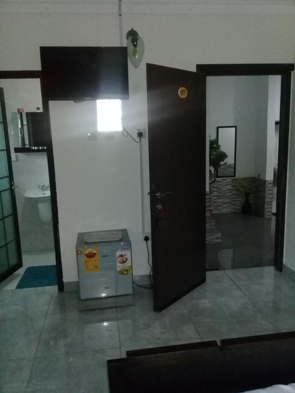 Akosombo 3A'S Guest House מראה חיצוני תמונה