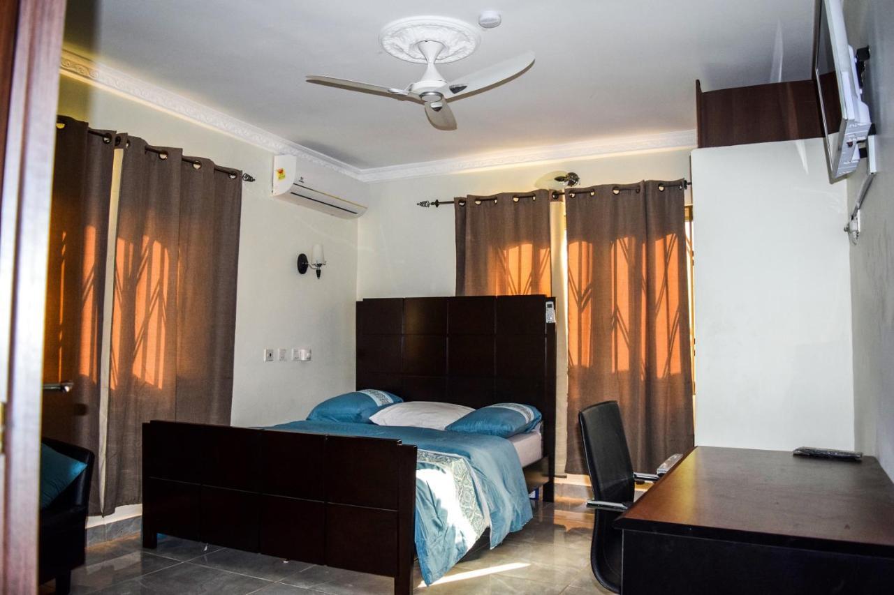 Akosombo 3A'S Guest House מראה חיצוני תמונה