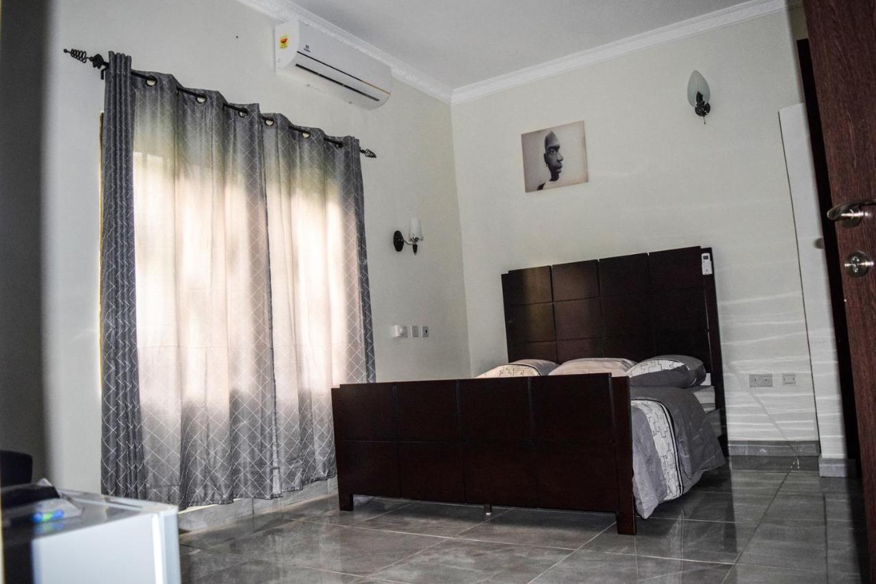 Akosombo 3A'S Guest House מראה חיצוני תמונה