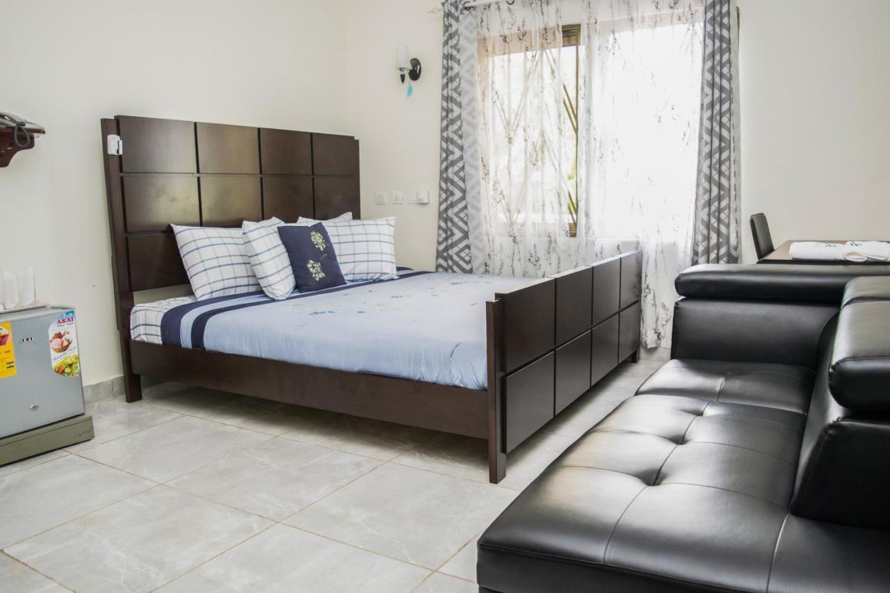 Akosombo 3A'S Guest House מראה חיצוני תמונה