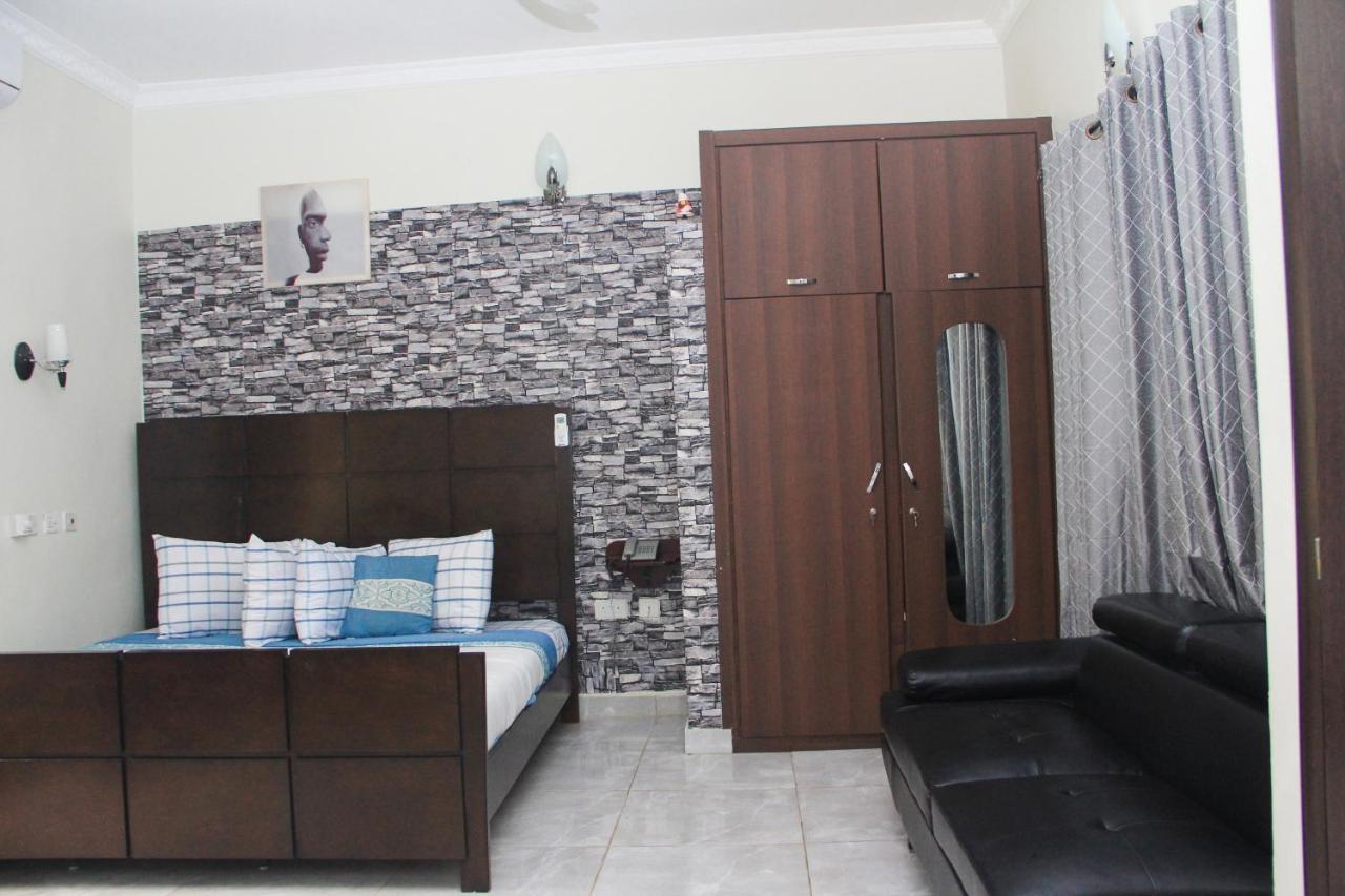 Akosombo 3A'S Guest House מראה חיצוני תמונה