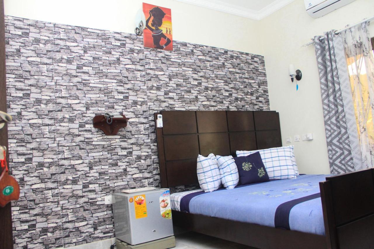 Akosombo 3A'S Guest House מראה חיצוני תמונה