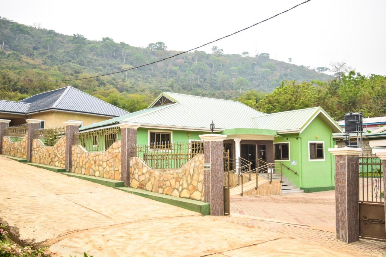 Akosombo 3A'S Guest House מראה חיצוני תמונה