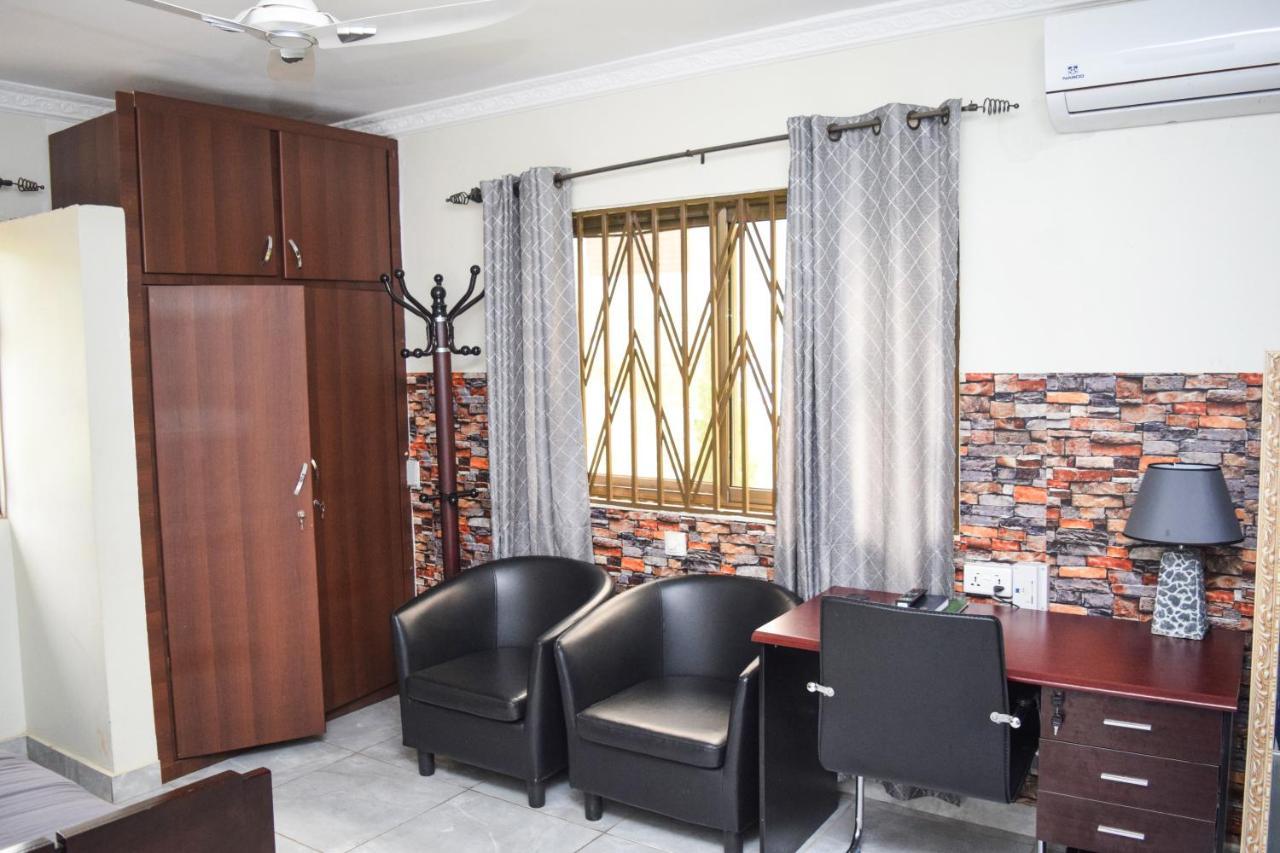 Akosombo 3A'S Guest House מראה חיצוני תמונה