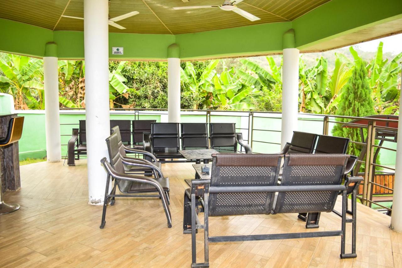 Akosombo 3A'S Guest House מראה חיצוני תמונה