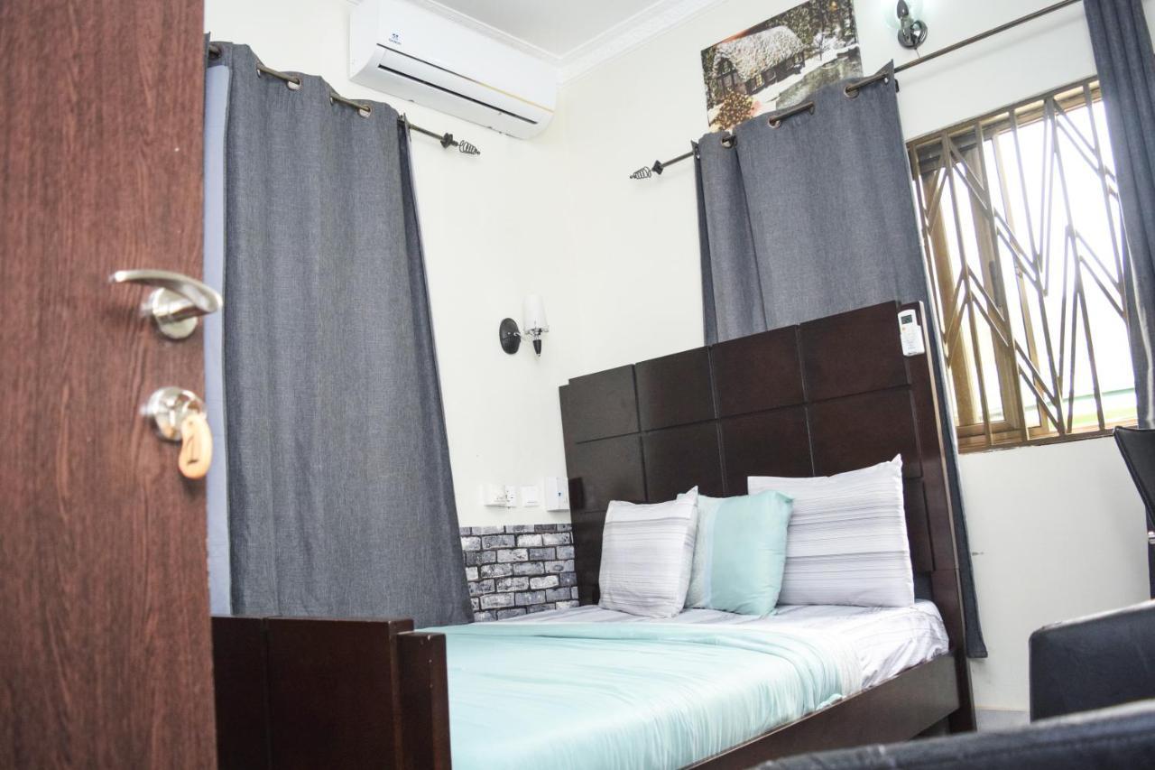 Akosombo 3A'S Guest House מראה חיצוני תמונה